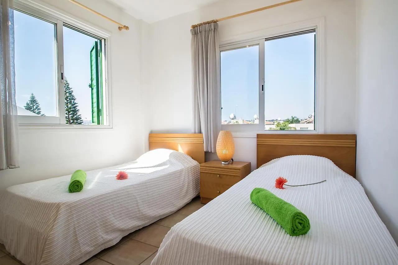 Apartmán Sirena Bay Holidays Penthouse Protaras 0*,  Kypr